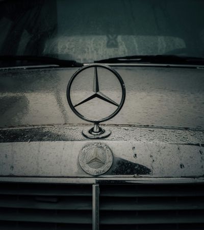 MERCEDES-BENZ